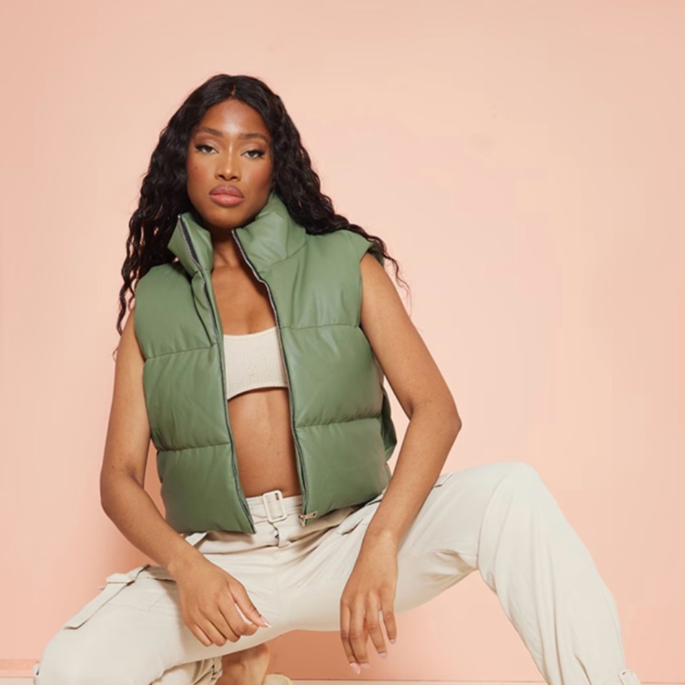 NWT Pretty Little Thing Green Faux Leather Drop Hem Gilet Puffer Vest M